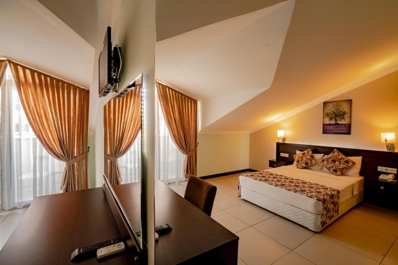 Sunshine Holiday Resort โอลลุนเดนิซ ภายนอก รูปภาพ